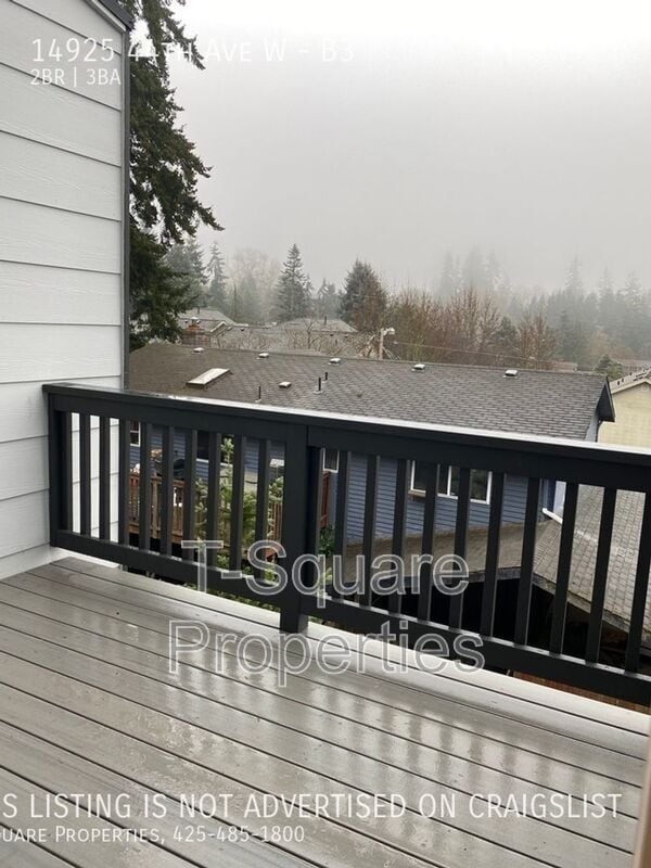 Building Photo - 14925 44th Ave W