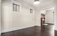 Building Photo - 1020 Kalamath St