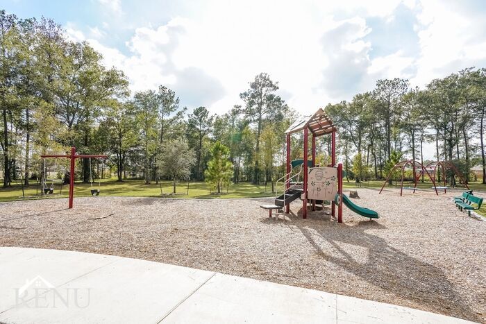 Building Photo - 10457 Sweetwater Creek Dr