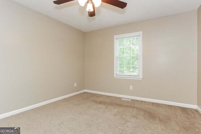 Building Photo - 265 Arbor Way