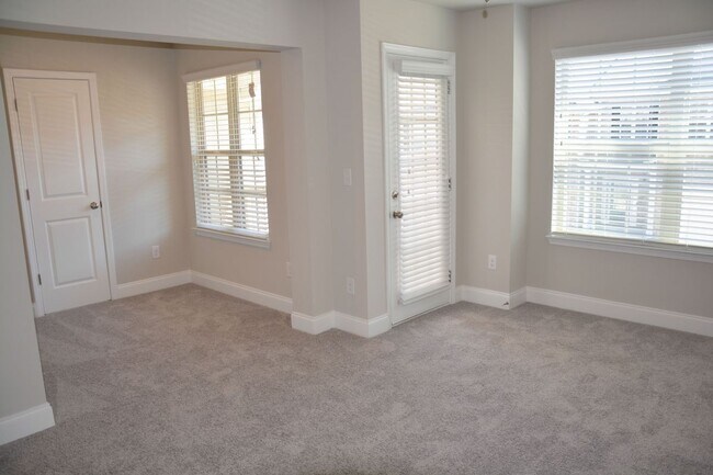 Building Photo - 7124 Fringe Flower Dr