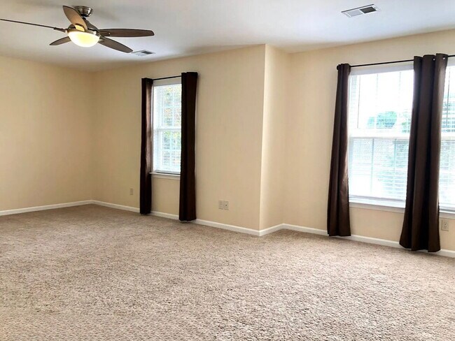 Building Photo - 3258 Nolen Ln