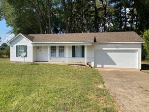 Building Photo - 79 Iris Dr