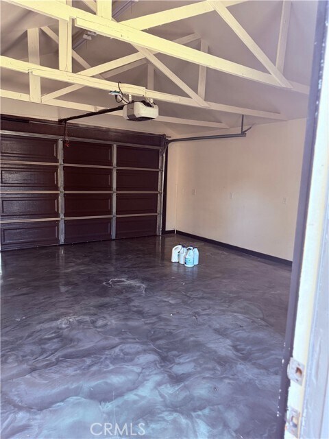 Building Photo - 119 N Cullen Ave