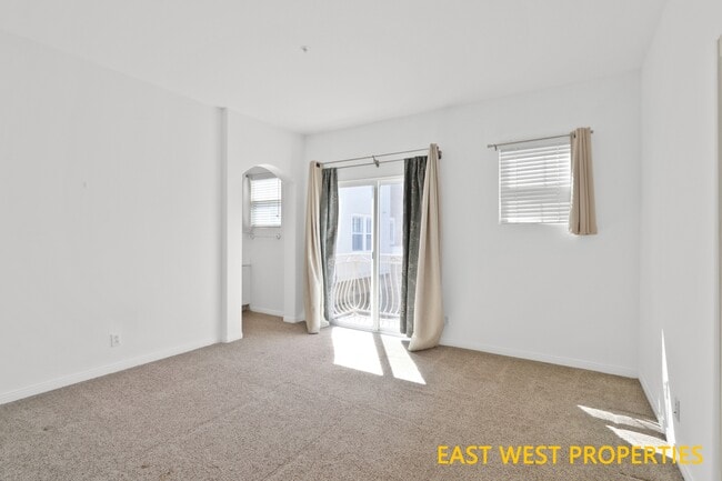 Building Photo - 42 Burlingame