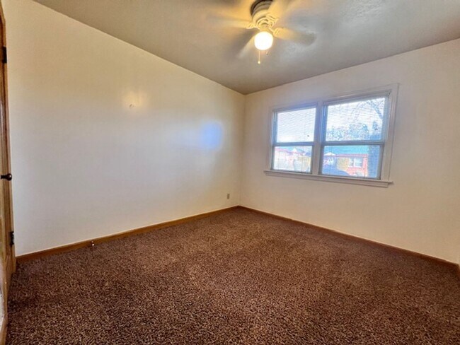Building Photo - 2722 W Bannock St