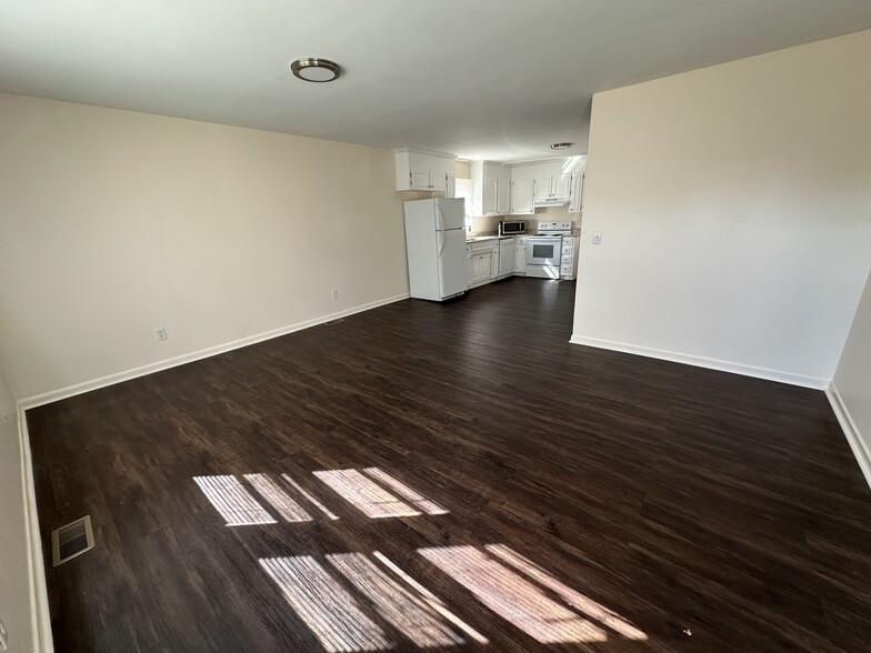 Living Room - 261 Belcher Rd