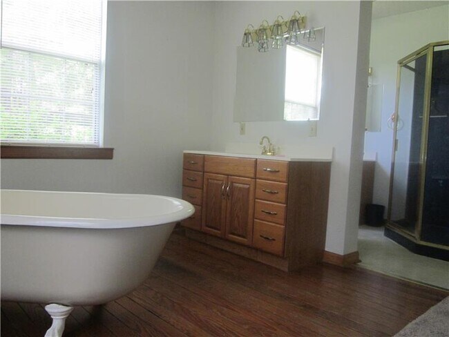 Building Photo - 1112 Dean Forest Rd