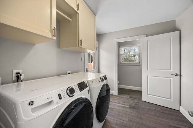 Building Photo - 11426 Cold Spring Dr