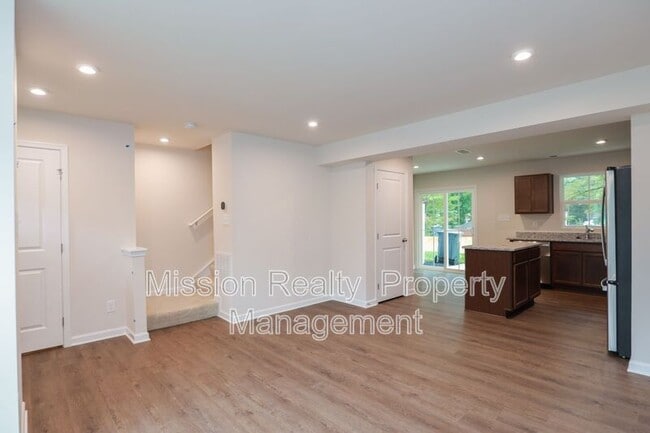 Building Photo - 1164 Canterbury Rdg Rd