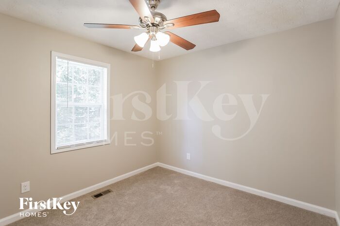 Building Photo - 273 Fairview Oak Pl