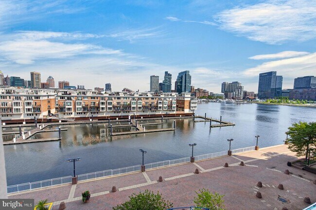 Building Photo - 100 Harborview Dr