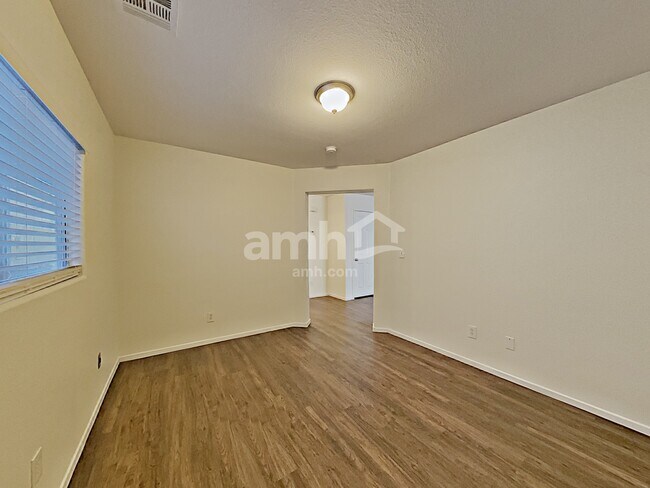 Building Photo - 6257 Maidenhair Fern Ct