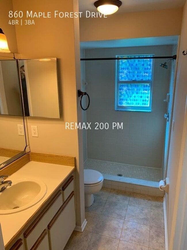 Building Photo - 860 Maple Forest Dr