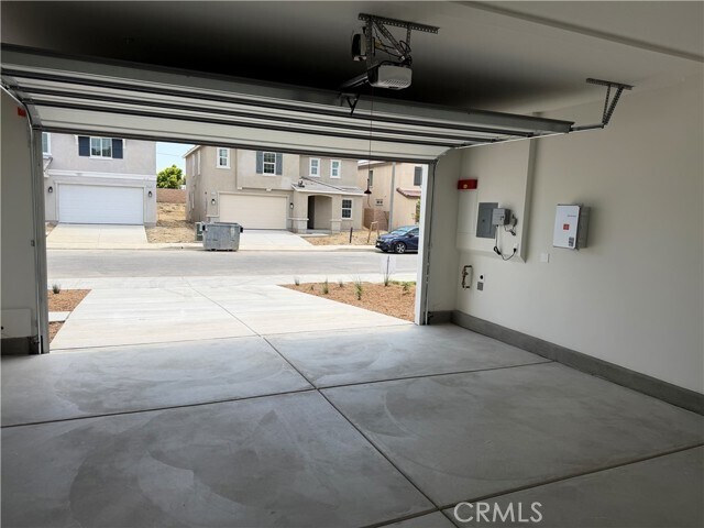 Building Photo - 9707 Babaco St