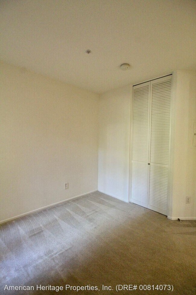 Building Photo - 3 br, 2 bath House - 11215-72 Affinity Court