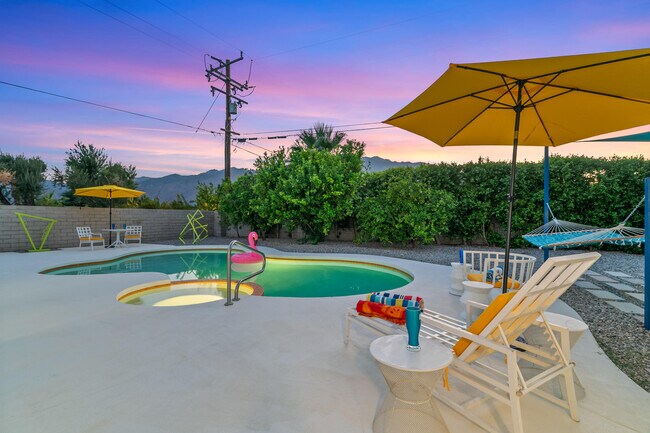 Building Photo - 2627 N Cerritos Rd