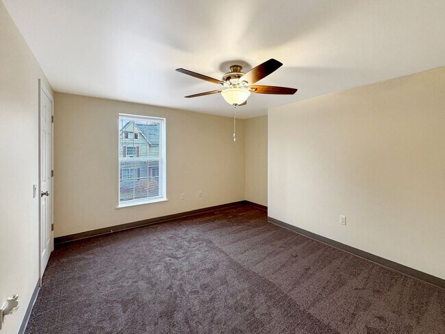 Building Photo - 515 Allegheny St