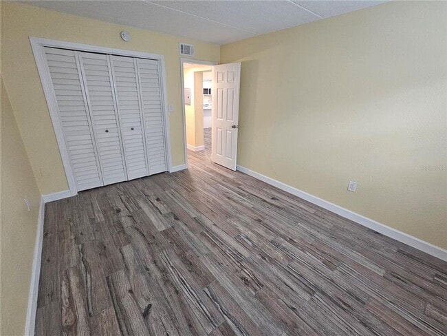 Building Photo - 2045 Alpine Rd