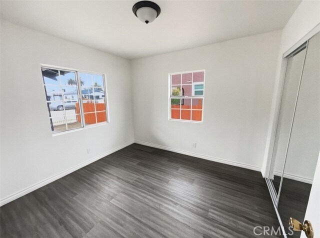 Building Photo - 321 W 83rd St