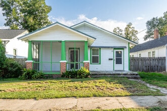 Building Photo - 1734 Fenwick St