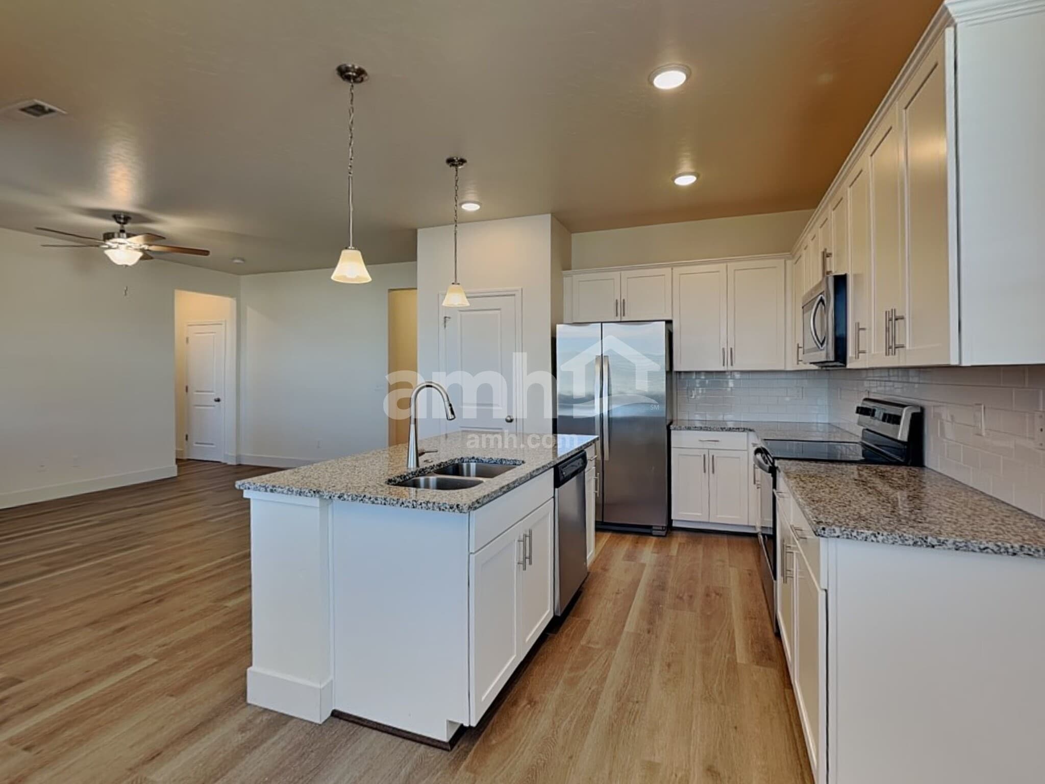 Building Photo - 3492 S Bartlett Ave