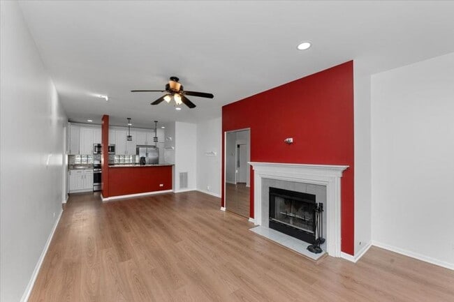 Building Photo - 2 bedroom in Chicago IL 60610