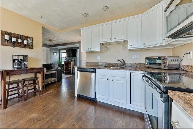 Kitchen - 12 Mount Pleasant St