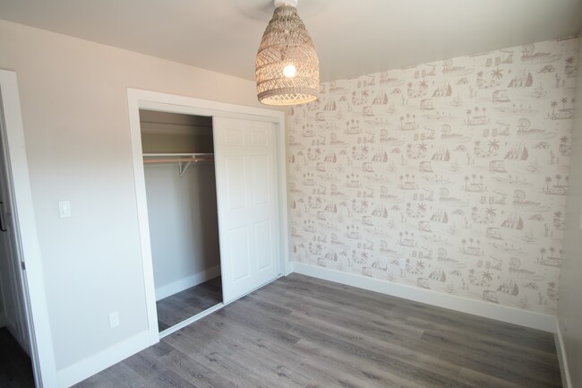 Building Photo - 1650 Archer Dr