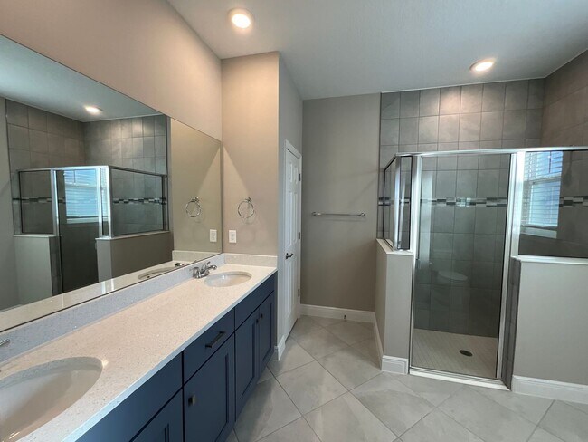 Building Photo - Brand New Home with all the upgrades in an all families community