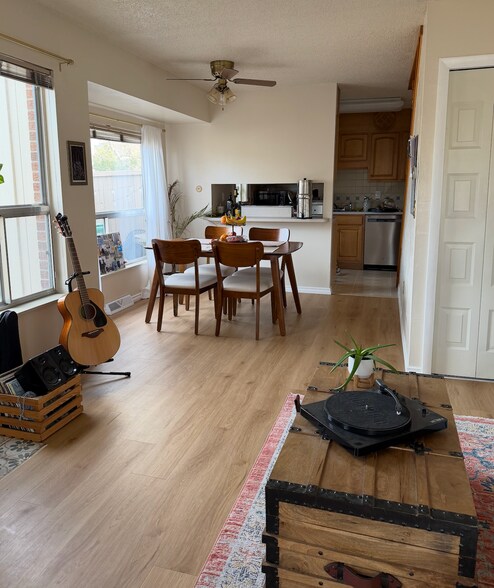 Building Photo - 1708 S Lee St