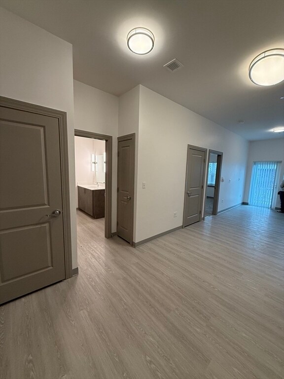 Building Photo - 626 Main St