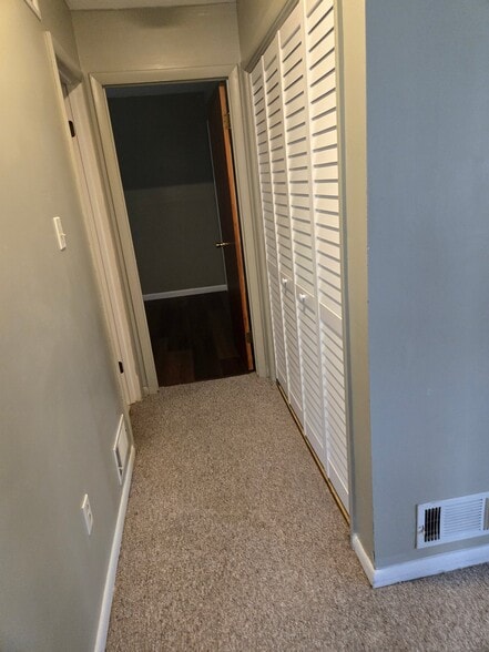 Building Photo - 100 Wyncote Ct