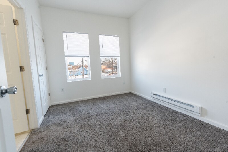 Building Photo - 1918 W Washington St