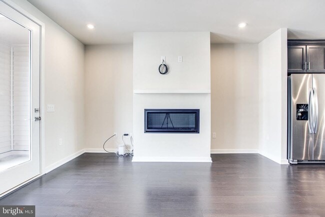 Building Photo - 7510 Sawyer Farm Wy