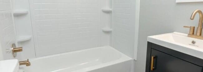 Building Photo - 358 Breamwood Ave