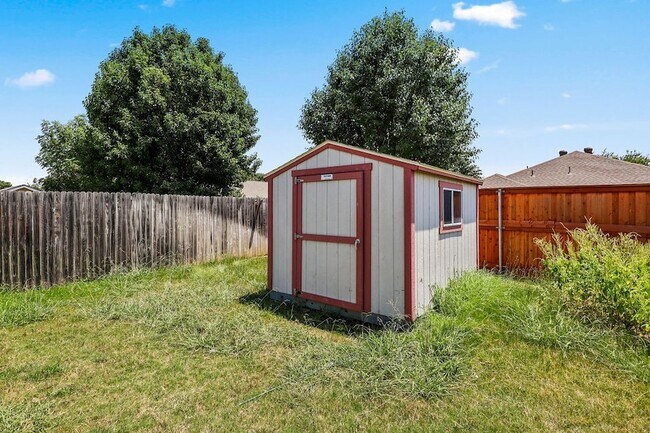 Building Photo - 1075 Wood Stream Dr