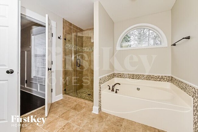 Building Photo - 1209 Ilex Ct