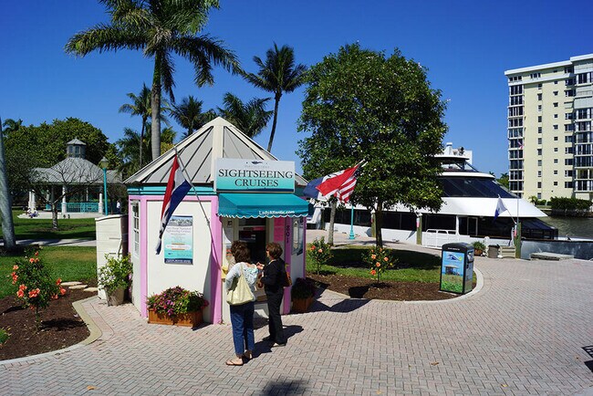 Building Photo - 1001 Crystal Way