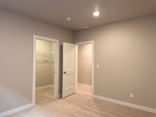 Building Photo - Beautiful Home new construction