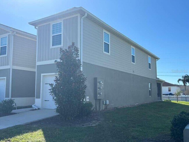 Building Photo - 222 Blueberry Ln