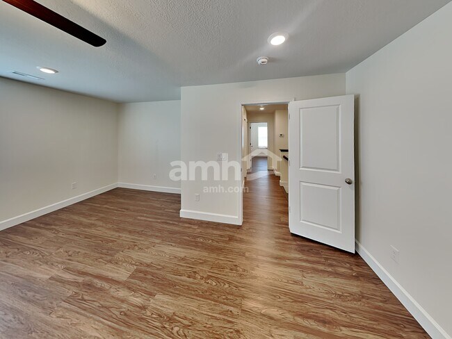 Building Photo - 2367 E Wild Horse Way