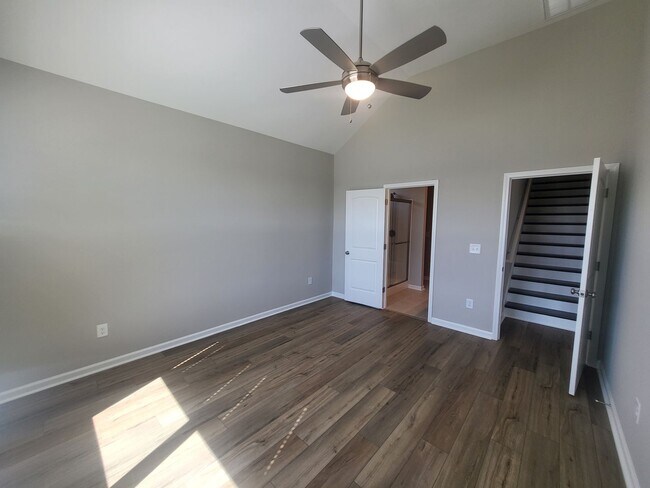 Building Photo - Beautiful New Build 3 Bedroom Home