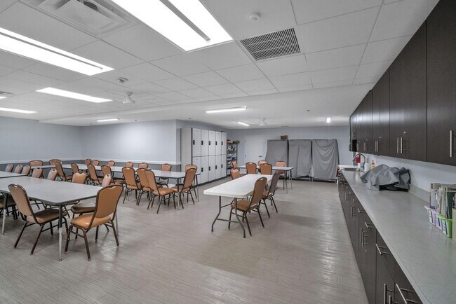 Building Photo - 5157 Floria Way