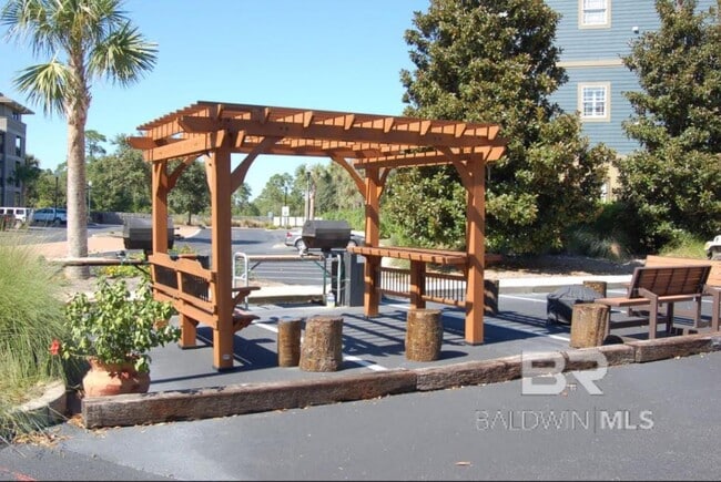 Building Photo - 1430 Regency Rd