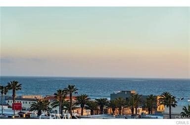 Building Photo - 1344 Manhattan Ave