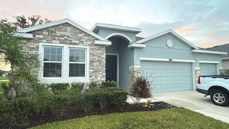 Building Photo - 10702 Laxer Cay Loop