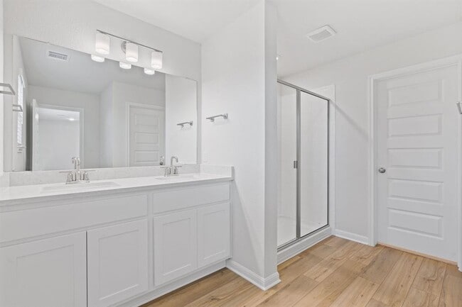 Building Photo - 7916 Andravida Dr