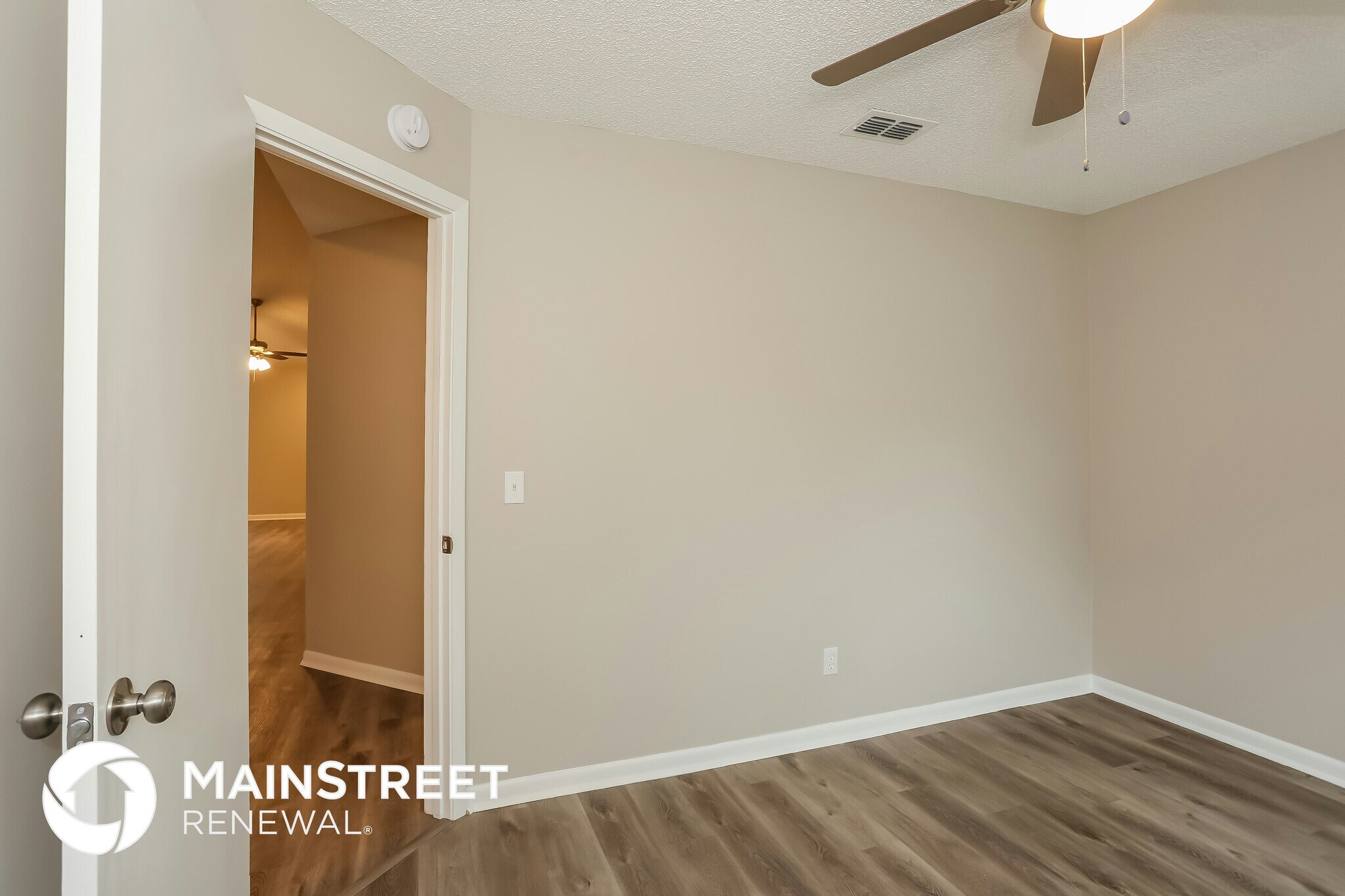 Building Photo - 10805 Naples Ct S