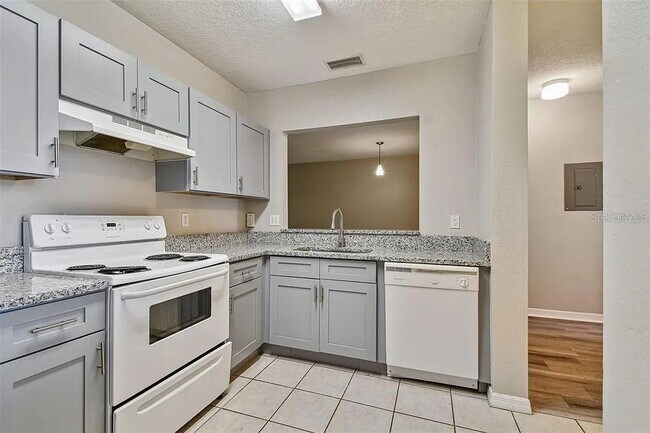 Building Photo - 6447 Cypressdale Dr